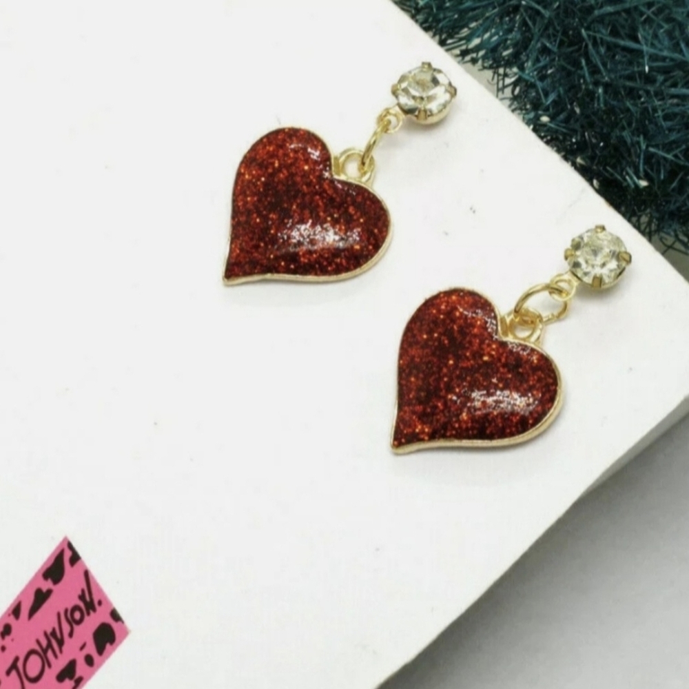Red Shimmery Heart Rhinestone Earrings Love Valentine New - Picture 2 of 3